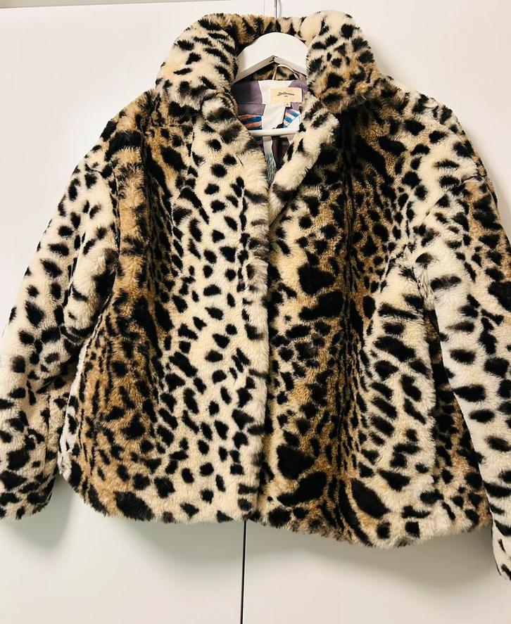Bellerose winterjas in faux fur maat S/M, Kleding | Dames, Jassen | Winter, Zo goed als nieuw, Maat 36 (S), Overige kleuren, Verzenden