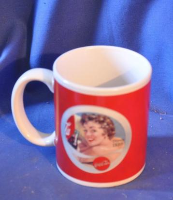 mug coca cola pinup  beschikbaar voor biedingen