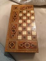 Vintage kist als nieuw, Hobby en Vrije tijd, Gezelschapsspellen | Bordspellen, Ophalen, Zo goed als nieuw