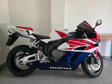 Honda CBR 1000RR Fireblade PC57  beschikbaar voor biedingen