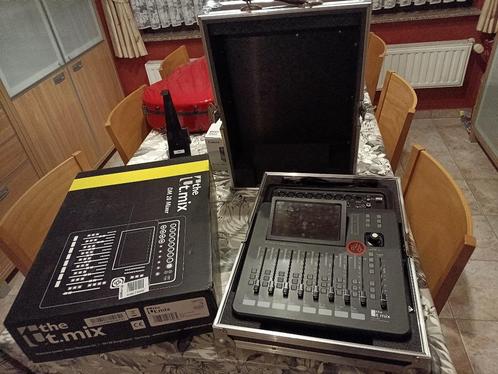 Digitale mengtafel t.mix dm20, Muziek en Instrumenten, Mengpanelen, Zo goed als nieuw, 10 tot 20 kanalen, Microfooningang, Ophalen