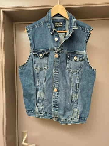 Mouwloos jeansvestje maat XXL beschikbaar voor biedingen