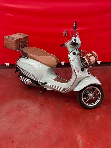 Vespa Primavera picknick beschikbaar voor biedingen