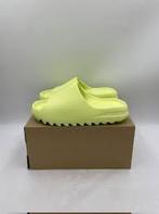 Yeezy slide Glow Green. Maat 43 origineel., Chaussons, Enlèvement, Autres couleurs, Yeezy slide