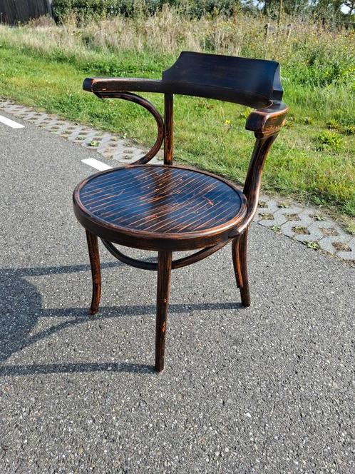 4 geweldige thonet cafe stoelen ORGINEEL HUTTEN 2-tone hout, Huis en Inrichting, Stoelen, Zo goed als nieuw, Hout, Bruin, Ophalen of Verzenden