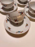 Set de tasses en porcelaine Victoria Chine Tchécoslovaquie, Enlèvement