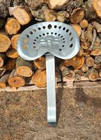 Gezocht: oude tractor zadels, traktor zitpan , ijzeren stoel, Antiek en Kunst, Antiek | Overige Antiek, Ophalen