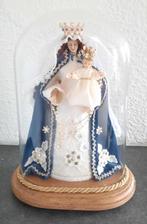 Wassen Maria beeld met kind Jezus, onder glazen stolp, Antiquités & Art, Antiquités | Objets religieux, Enlèvement