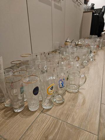 Oude verzamelcollectie bierglazen 200 stuks beschikbaar voor biedingen