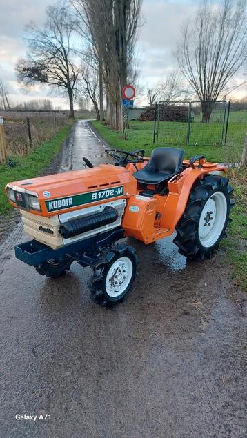 Minitractor kubota 21pk 4x4 NIEUWSTAAT! beschikbaar voor biedingen