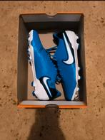 crampons enfant, Sports & Fitness, Envoi, Neuf