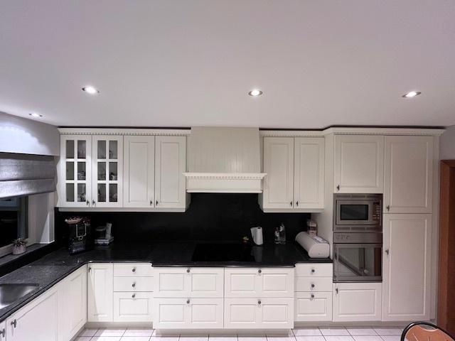 Kwalitatieve ILWA-keuken landelijke stijl, Huis en Inrichting, Keuken | Complete keukens, Gebruikt, Hoekkeuken, Crème, Graniet of Steen