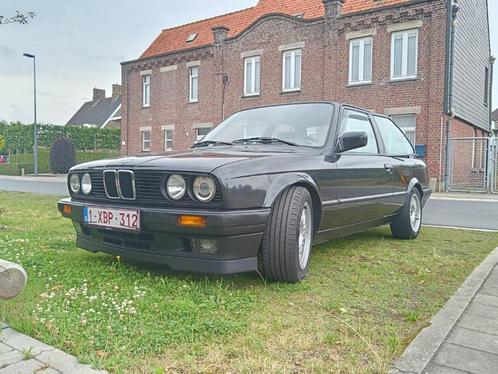 BMW 318iS E30 SANS ROUILLE !, Autos, BMW, Particulier, Série 3, ABS, Air conditionné, Alarme, Ordinateur de bord, Verrouillage central