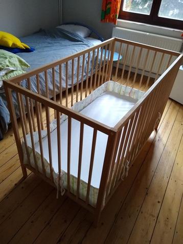 babybed + matras beschikbaar voor biedingen