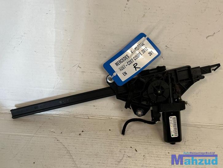 MERCEDES E coupe C207 rechts gordel gevera a2078600282, Auto-onderdelen, Interieur en Bekleding, Mercedes-Benz, Gebruikt, Ophalen of Verzenden