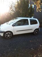 Renault twingo 55cv 186378km blanche avec immatriculation, Auto's, Renault, Voorwielaandrijving, 4 zetels, Airbags, 4 cilinders