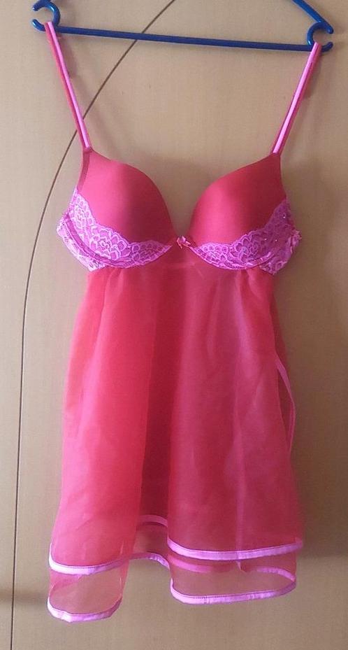 Nachtjapon in rood en fuchsia - Maat M, Kleding | Dames, Pyjama's, Nieuw, Maat 38/40 (M), Ophalen of Verzenden