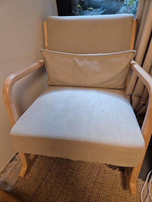 DERRY schommelstoel in ongebruikte staat, Huis en Inrichting, Stoelen, Zo goed als nieuw, Eén, Ophalen