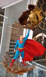 gedetailleerd verzamelobject Superman 1:6 Scale Statue, Enlèvement ou Envoi, Comme neuf, Film, Figurine ou Poupée