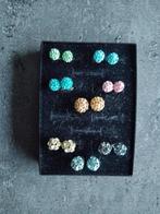 Oorstekers:bolletjes met strass;versch.kleuren;1 euro/stuk.., Overige materialen, Overige kleuren, Ophalen of Verzenden, Zo goed als nieuw