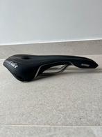Selle Italia Novus Endurance TM Saddle Superflow S3 | black, Fietsen en Brommers, Fietsonderdelen, Ophalen, Zo goed als nieuw