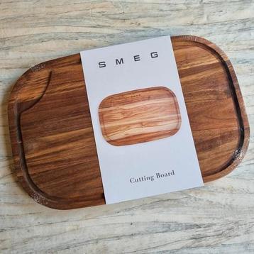 SMEG snijplank - acaciahout - 28 x 42 cm - nieuw in folie!

 beschikbaar voor biedingen