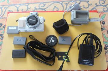 OLYMPUS PEN EPL7 CAMERA beschikbaar voor biedingen