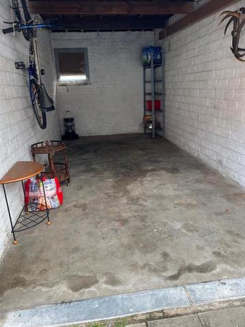 Zeldzame garage te huur in Chenée Quartier L'Honneux beschikbaar voor biedingen