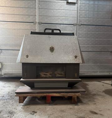 Werkende gaskachel, retro model, zware uitvoering beschikbaar voor biedingen