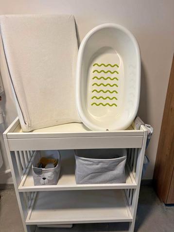 Ensemble complet : table à langer + bain beschikbaar voor biedingen