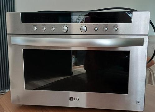 LG combi, Elektronische apparatuur, Microgolfovens, Zo goed als nieuw, Vrijstaand, Combi-microgolfoven, Draaiplateau, Ophalen