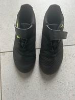 Kinder voetbal schoenen maat 31 kipsta, Ophalen, Zo goed als nieuw, Schoenen