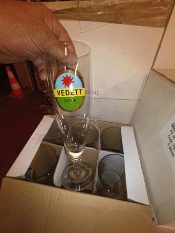Vedette glazen  beschikbaar voor biedingen