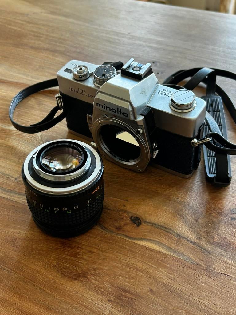 Minolta SRT 303 film camera + MC Rokkor 50mm f/1.4, Ophalen of Verzenden, Gebruikt