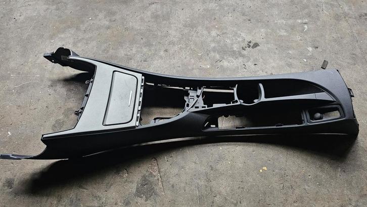 Middenconsole met bekerhouder voorzijde BMW 1 serie E82 5116, Auto-onderdelen, Interieur en Bekleding, BMW, Gebruikt, Herkomst onderdeel bekend