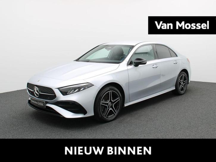 Mercedes-Benz A 250 e AMG Line BERLINE + NIGHTPAKKET + TREKH, Auto's, Mercedes-Benz, Bedrijf, Te koop, A-Klasse, Airconditioning