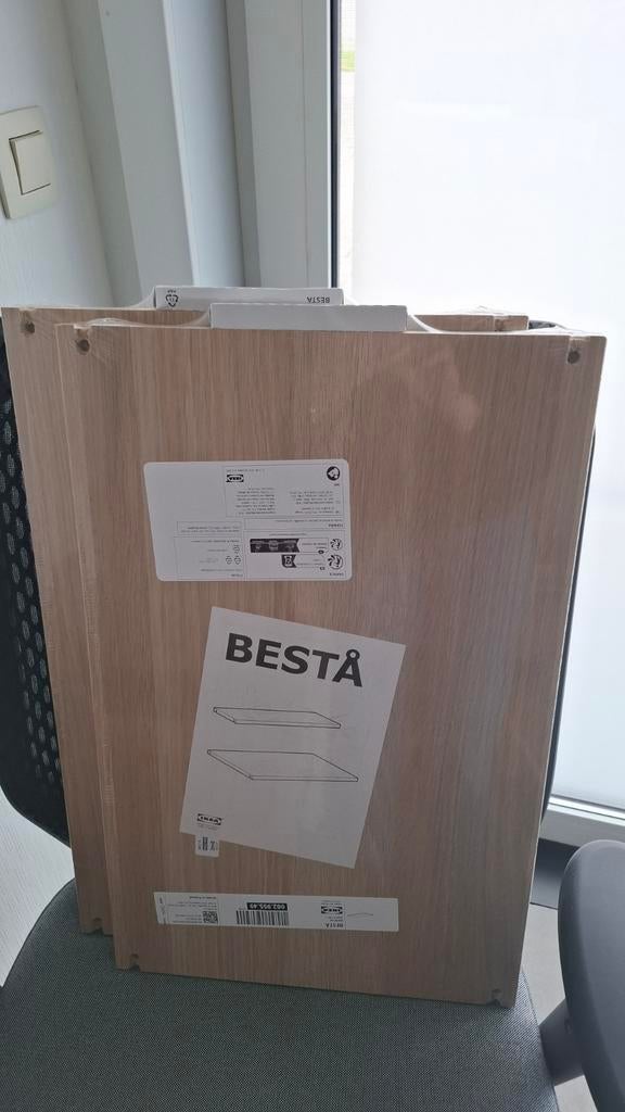 IKEA BESTÅ
2 tabletten 56x36 cm, Ophalen of Verzenden, Nieuw