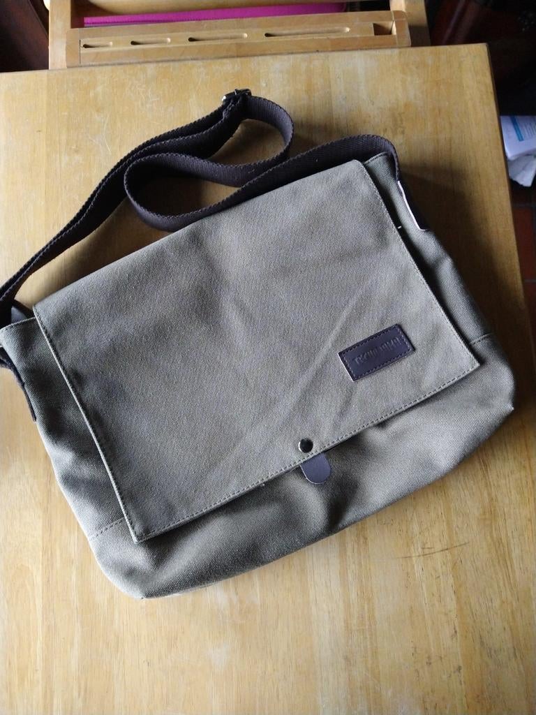 Schoudertas/crossbag in linnen, ALS NIEUW, Handtassen en Accessoires, Ophalen, Schoudertas