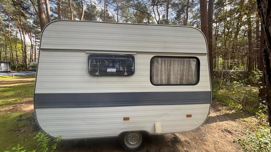 Lichte Adria met voortent, Caravanes & Camping, Particulier, Adria