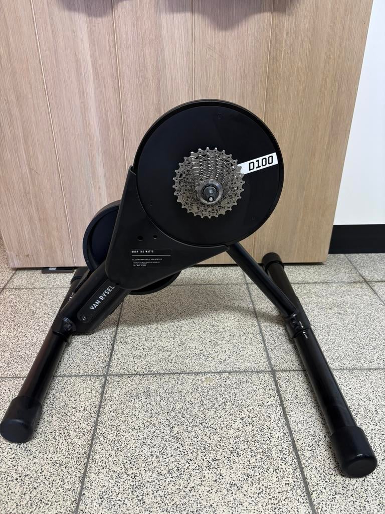 Van Rysel D100 Smart Trainer – zo goed als nieuw, Sports & Fitness, Cyclisme, Comme neuf, Enlèvement