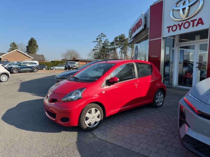 Toyota Aygo + Aygo 1,0 benzine VVT-i 5MT, Zwart, Handgeschakeld, 5 deurs, Metaalkleur