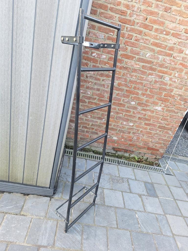 Trap voor bestelwagen, Doe-het-zelf en Bouw, Ophalen