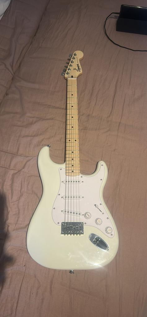 Guitare électrique Fender Squier Fender Sonic Stratocaster, Musique & Instruments, Instruments à corde | Guitares | Électriques