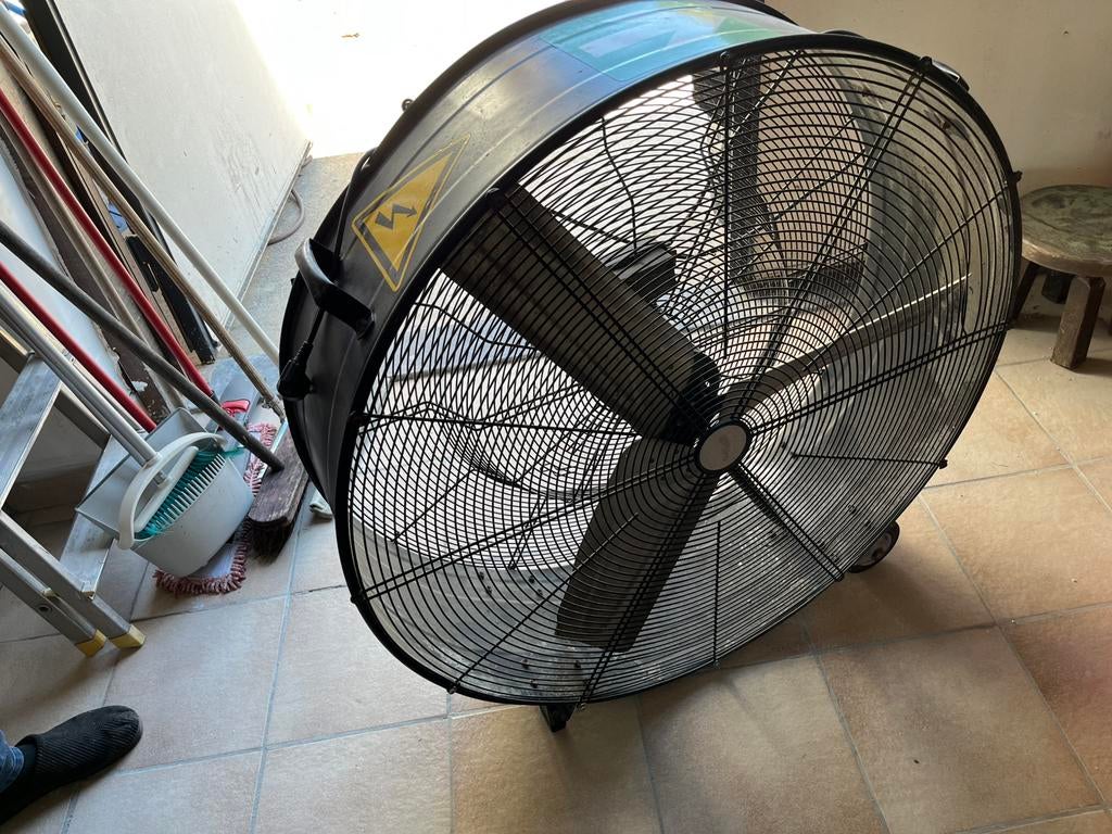 Grote ventilator, Ophalen, Zo goed als nieuw