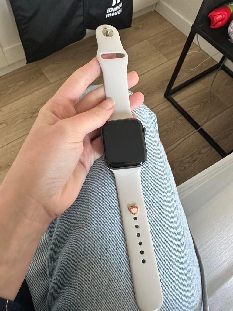 Apple watch se nike, Zwart, IOS, Ophalen of Verzenden, Zo goed als nieuw