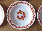 vintage arcopal 6 assiettes profondes motifs lotus, Ophalen of Verzenden, Gebruikt, Bord(en)
