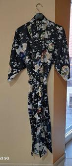 Très beau peignoir chinois vintage  en satin, Vêtements | Femmes, Pyjamas, Enlèvement, Comme neuf