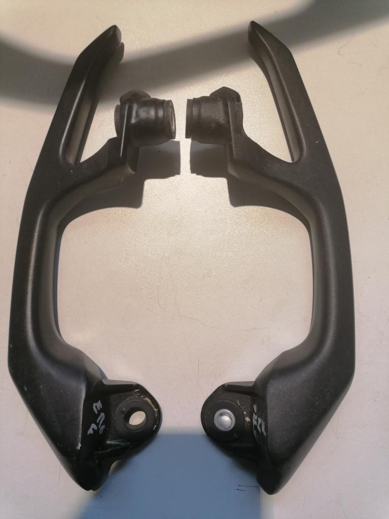 KAWASAKI 650 ER6N 2012 -2016 poignées passager origines impe, Motos, Enlèvement, Comme neuf