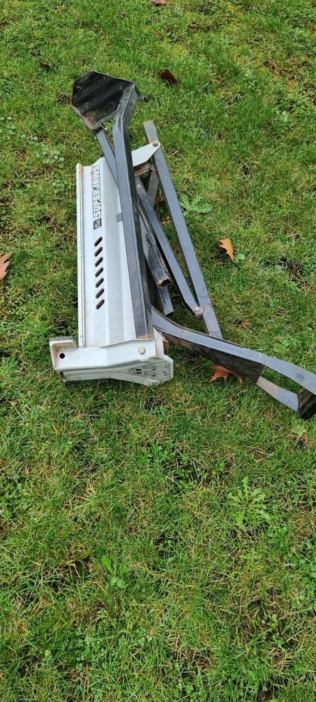 Goede opplooibare schraag, Doe-het-zelf en Bouw, Werkbanken, Ophalen