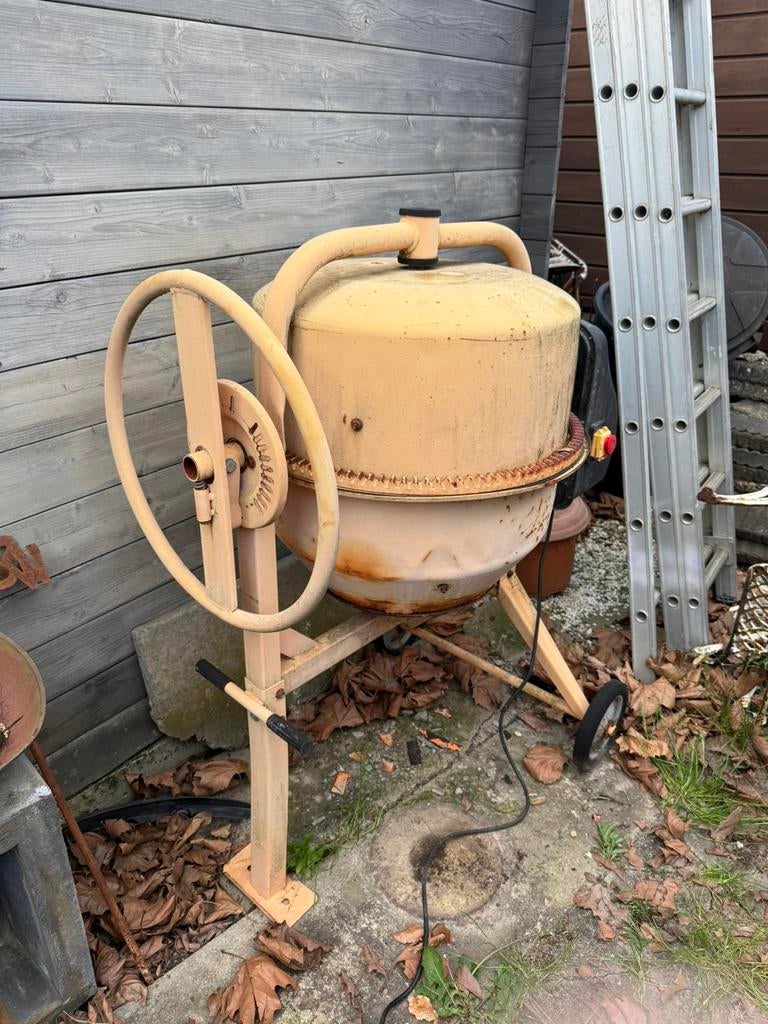 Betonmolen, Bricolage & Construction, Bétonnières, Enlèvement, Utilisé